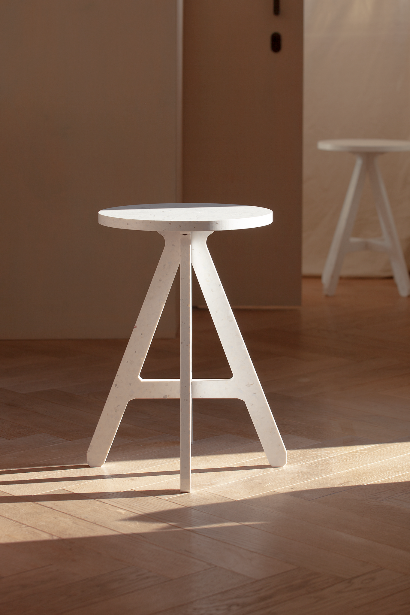 Replica Stool & Table